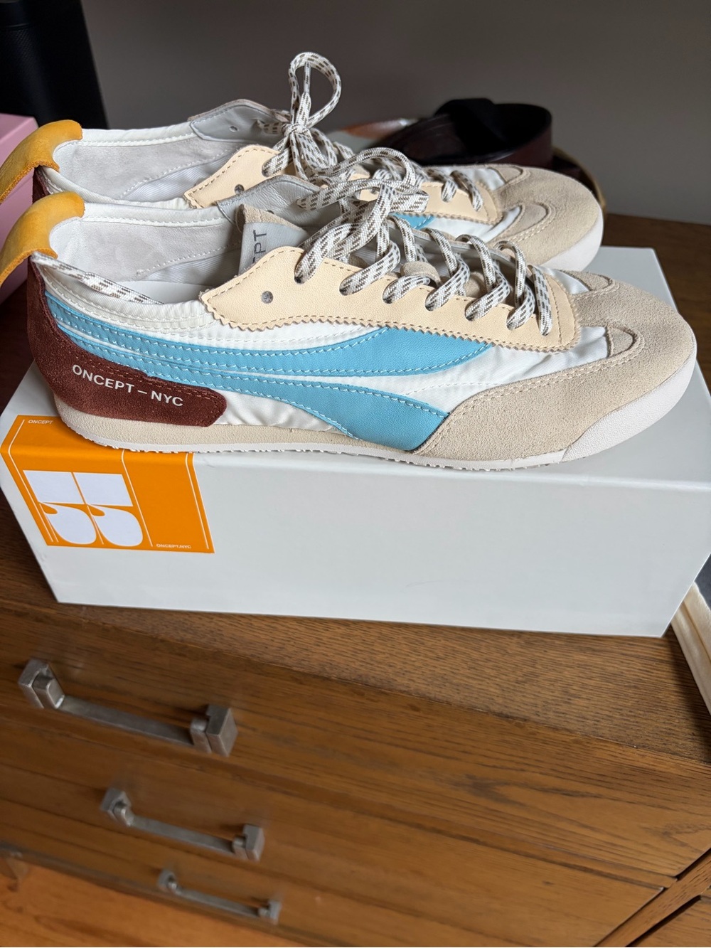 ONCEPT sneakers. NEW IN BOX